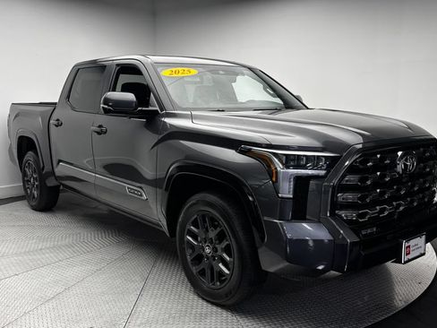 Used 2025 Toyota Tundra Platinum AWD/4WD image 47