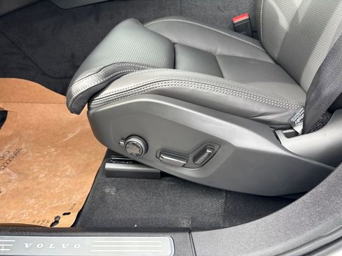 New 2026 Volvo XC90 T8 Ultra image 8