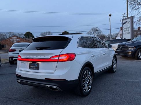 Used 2016 Lincoln MKX Reserve w/ Technology Package FWD image 21