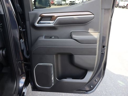 Used 2023 Chevrolet Silverado 1500 RST AWD/4WD image 21