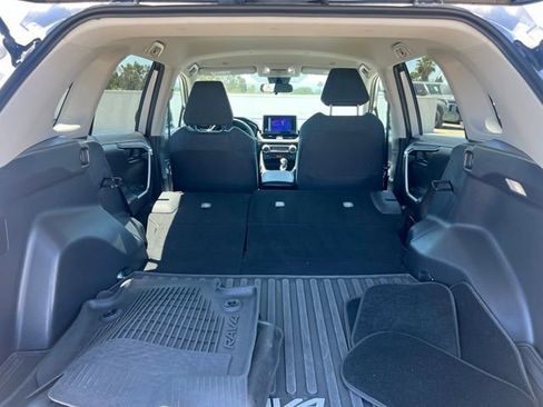 Used 2024 Toyota RAV4 LE AWD/4WD image 44