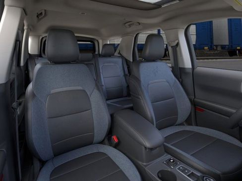 New 2025 Ford Bronco Sport Outer Banks w/ Sasquatch Outer Banks Package image 10