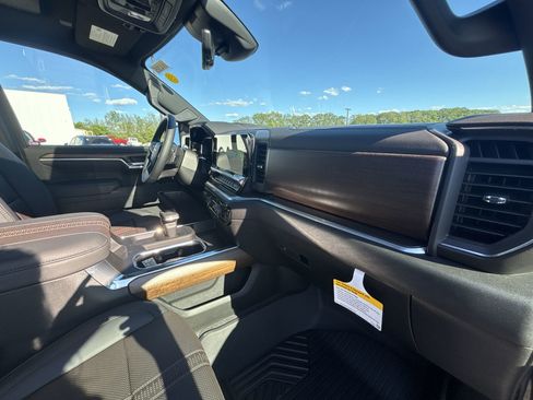 New 2026 Chevrolet Silverado 1500 High Country w/ Technology Package AWD/4WD image 91