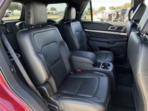Used 2018 Ford Explorer Sport w/ Equipment Group 401A image 31