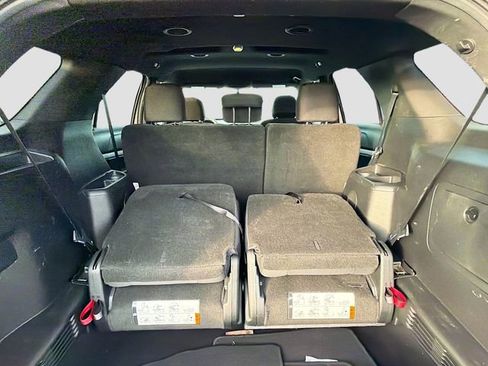 Used 2017 Ford Explorer XLT w/ Equipment Group 201A image 25