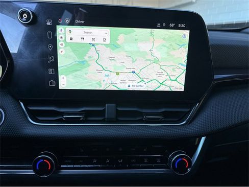 Used 2025 Chevrolet Equinox RS w/ Safety and Technology Package image 9