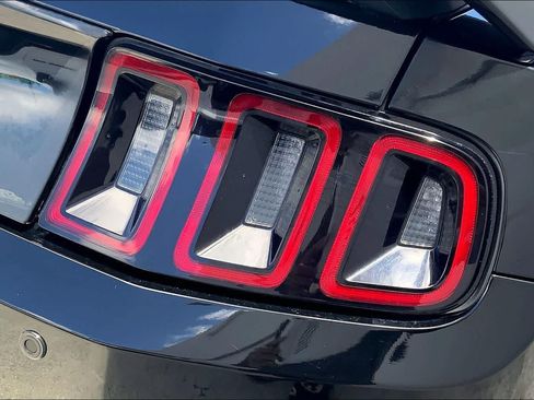 Used 2014 Ford Mustang GT Premium w/ Electronics Package RWD image 30
