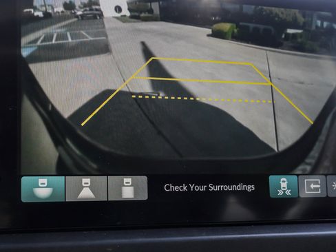 Used 2023 Honda Pilot Touring image 45