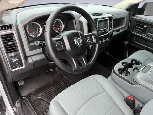 Used 2019 RAM 1500 Express AWD/4WD image 16
