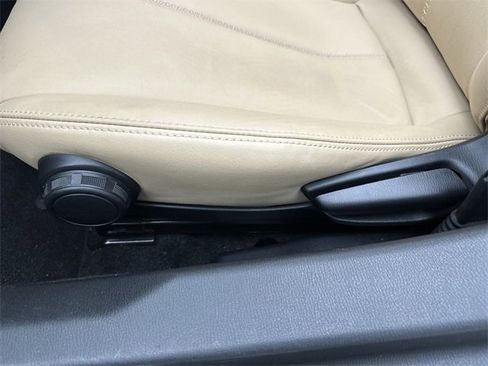 Used 2017 MAZDA MX-5 Miata Grand Touring image 12