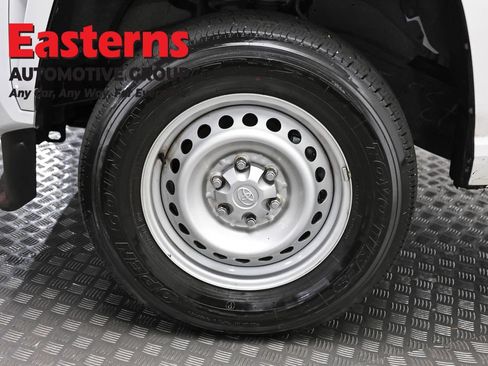 Used 2025 Toyota Tacoma SR RWD image 28