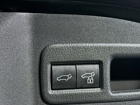 Used 2023 Subaru Solterra AWD image 27