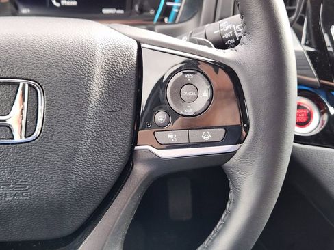 Used 2024 Honda Odyssey Elite image 18