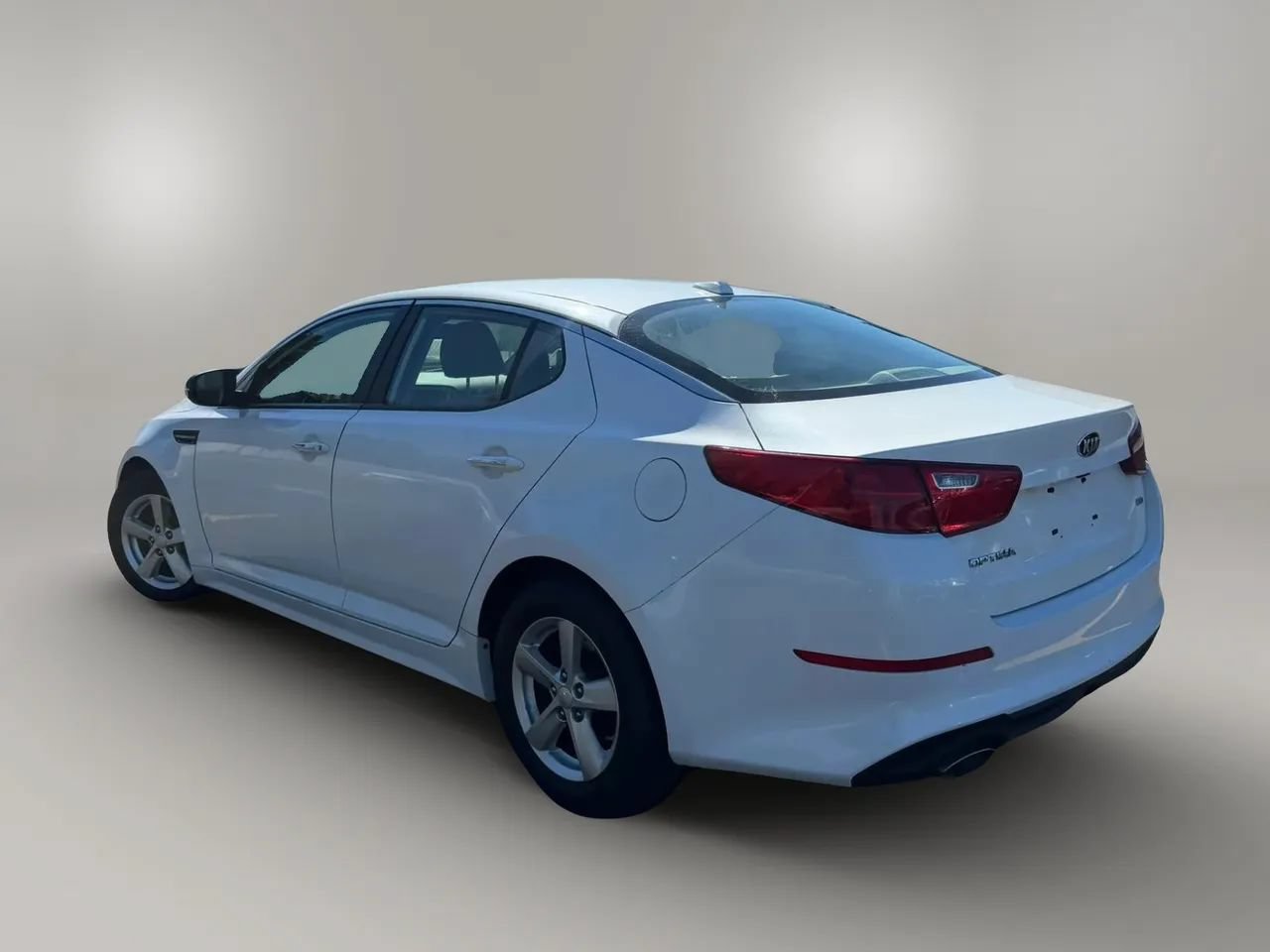 Used 2015 Kia Optima LX FWD image 4