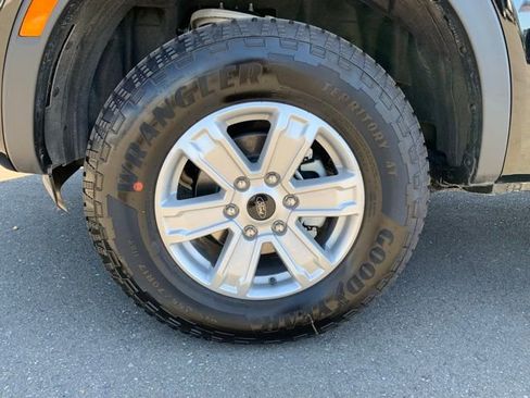 New 2025 Ford Ranger XL image 11