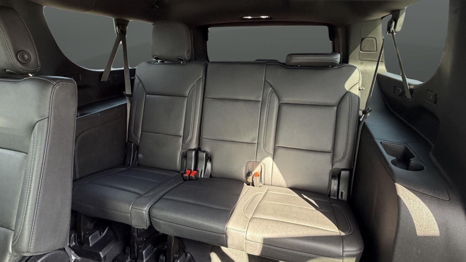 Used 2025 Chevrolet Suburban Z71 AWD/4WD image 20