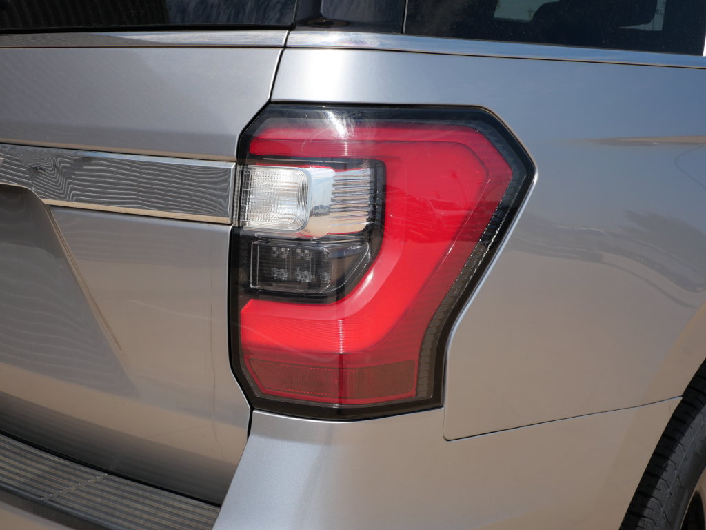 Used 2021 Ford Expedition Limited AWD/4WD image 8
