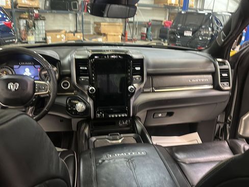 Used 2020 RAM 1500 Limited image 5
