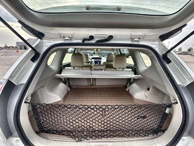 Used 2016 Toyota Prius V Four FWD image 23