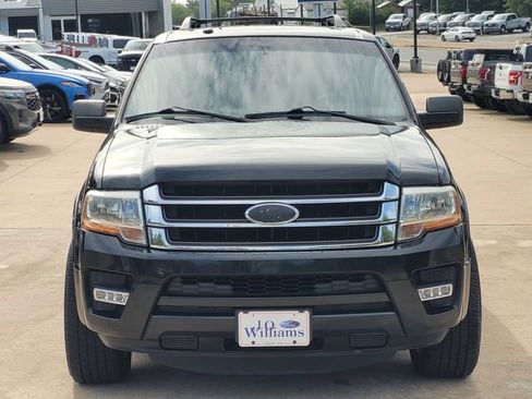 Used 2017 Ford Expedition XLT w/ Equipment Group 202A RWD image 2
