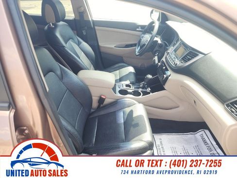 Used 2017 Hyundai Tucson SE w/ SE Popular Package 02 AWD/4WD image 12