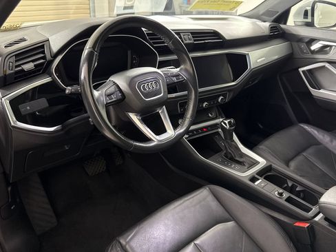 Used 2020 Audi Q3 2.0T Premium w/ Convenience Package AWD/4WD image 14