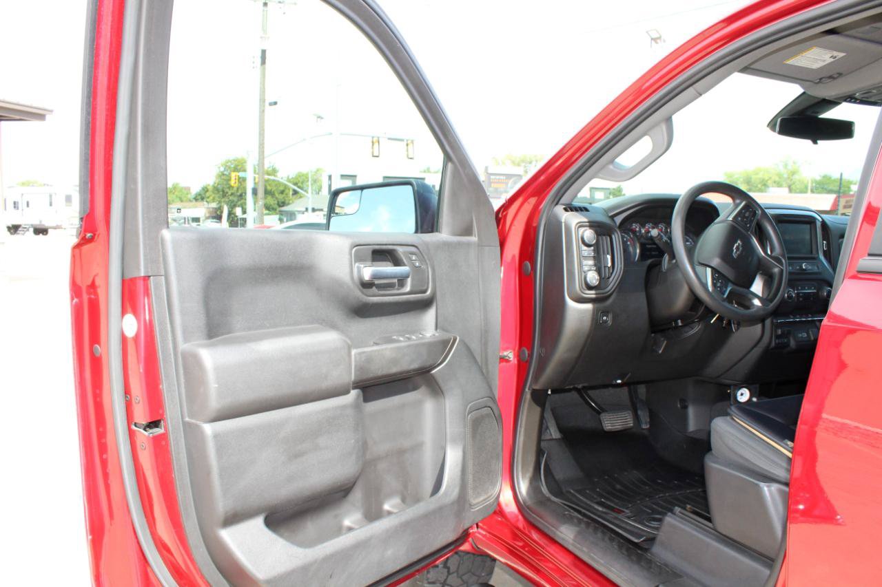 Used 2021 Chevrolet Silverado 1500 Custom Trail Boss w/ Safety Confidence Package AWD/4WD image 11