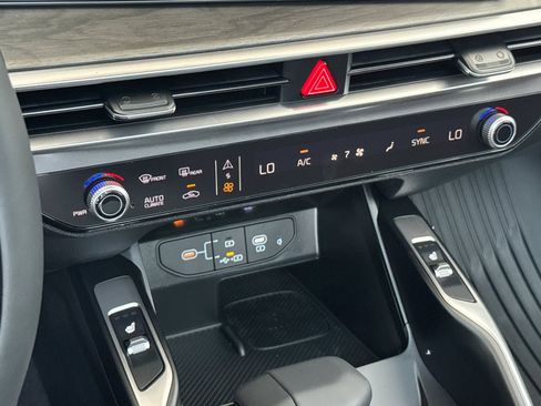 New 2026 Kia Sorento X-Line EX image 18