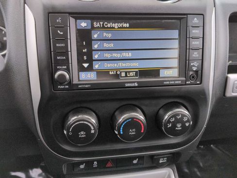 Used 2017 Jeep Compass High Altitude image 30