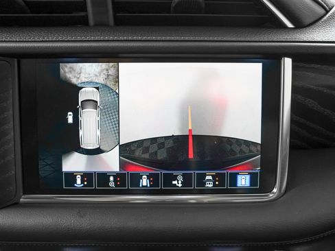 Used 2022 GMC Yukon XL Denali w/ Denali Ultimate Package AWD/4WD image 19