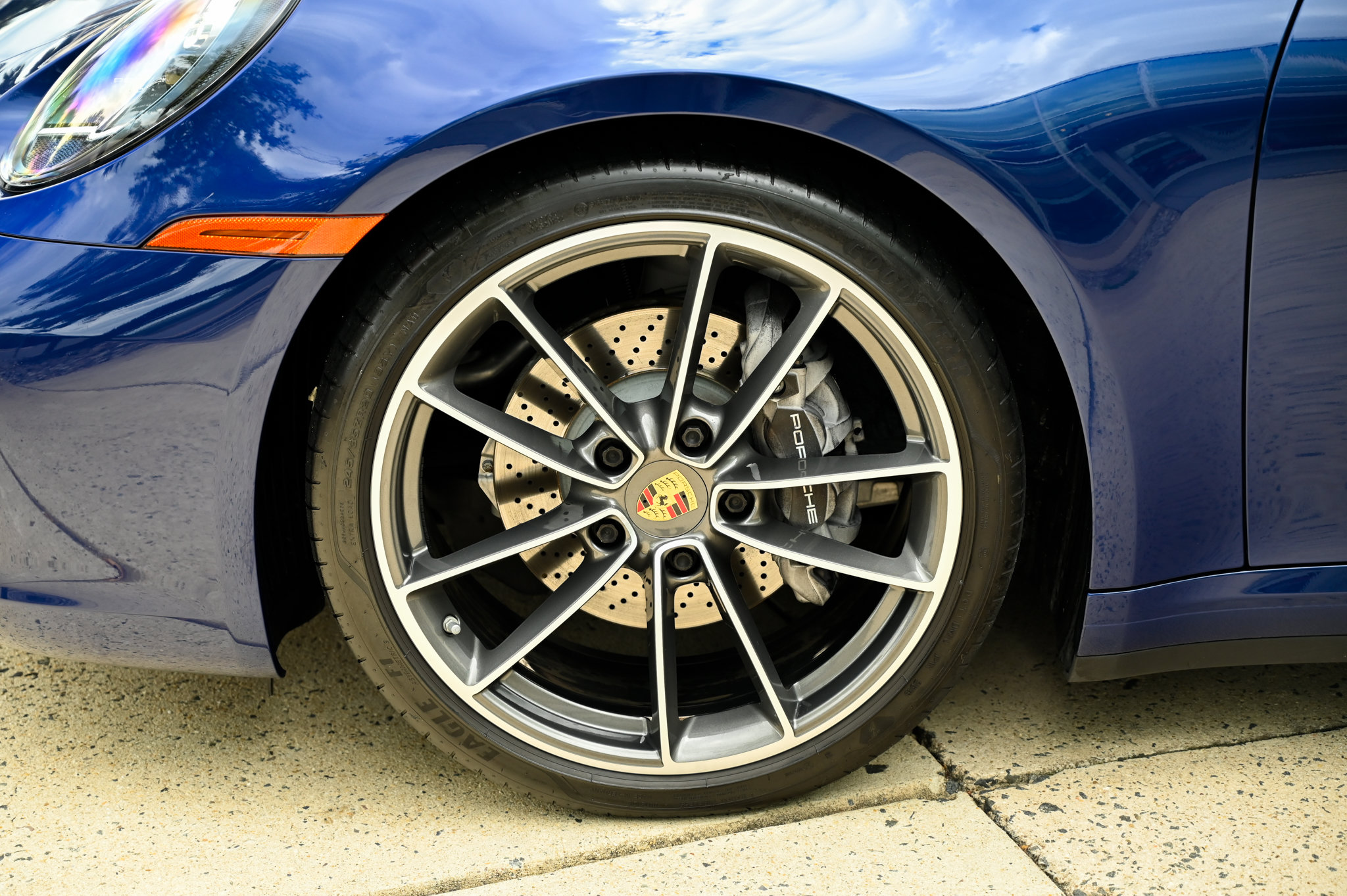 Used 2020 Porsche 911 Carrera RWD image 9