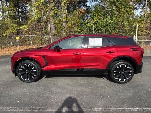 Used 2024 Chevrolet Blazer EV RS image 2