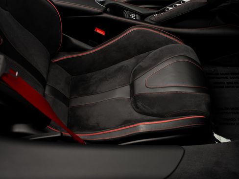 Used 2022 McLaren 720S Performance RWD image 36