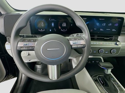 New 2026 Hyundai Kona SE image 10