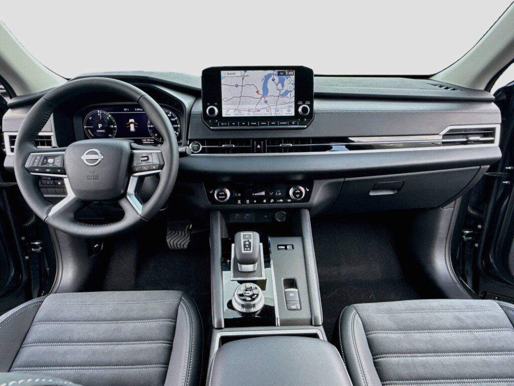 New 2026 Nissan Rogue SL AWD/4WD image 3