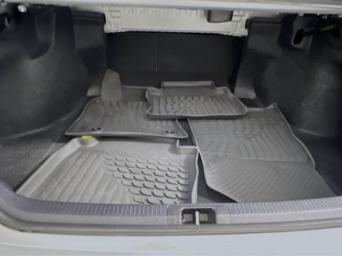 Used 2023 Toyota Camry LE image 32