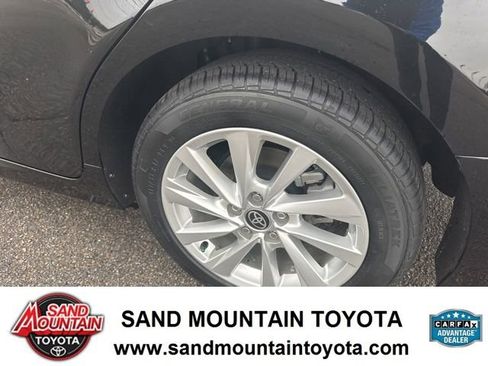 Used 2023 Toyota Camry LE image 10