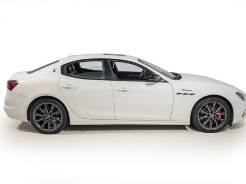 Used 2022 Maserati Ghibli Modena Q4 image 8