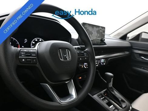 Used 2025 Honda CR-V EX image 10