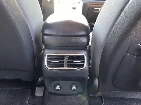 Used 2022 Hyundai Santa Fe SEL AWD/4WD image 31