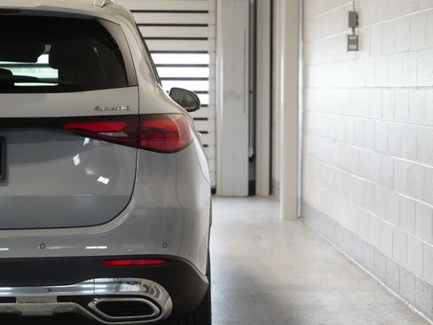 Certified 2025 Mercedes-Benz GLC 300 4MATIC image 10