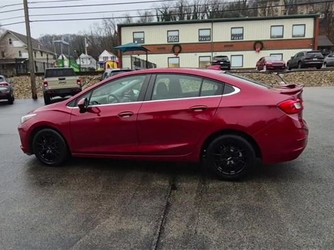 Used 2019 Chevrolet Cruze LT image 7