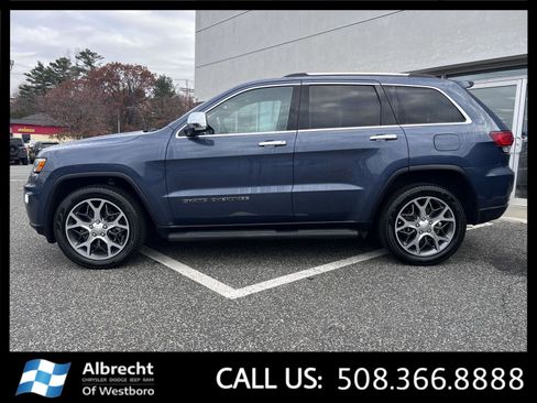 Used 2021 Jeep Grand Cherokee Limited w/ Sun & Sound Group image 2