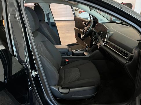 Used 2025 Kia Sportage LX FWD image 36