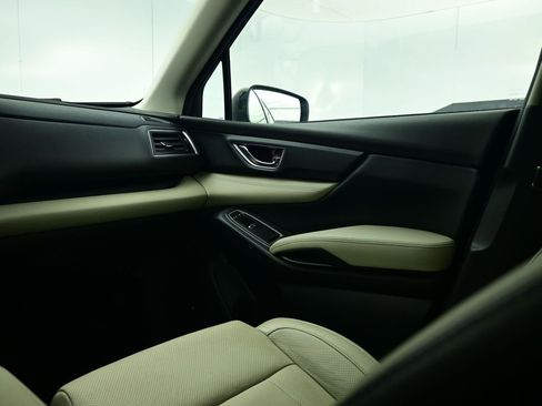 Used 2023 Subaru Ascent Limited w/ Technology Package image 40