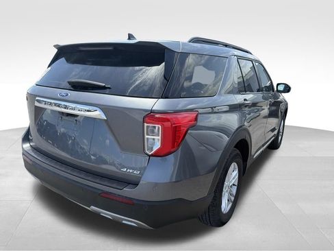 Used 2024 Ford Explorer XLT w/ Equipment Group 202A AWD/4WD image 26