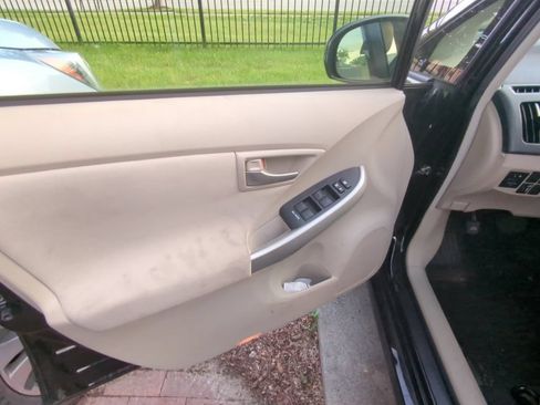 Used 2015 Toyota Prius Three FWD image 8
