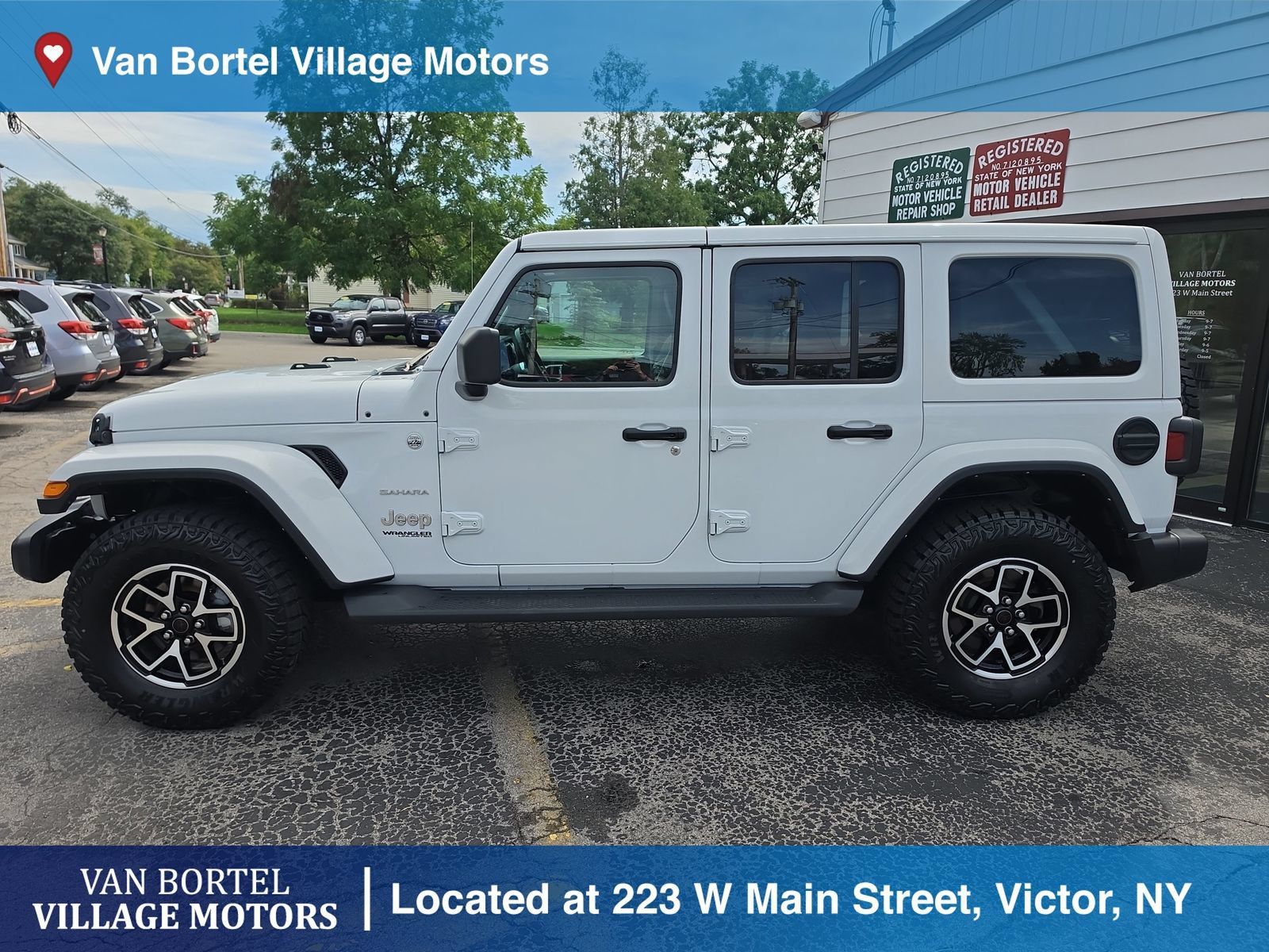 Used 2021 Jeep Wrangler Unlimited Sahara w/ Uconnect 4C Nav & Sound Group AWD/4WD image 8