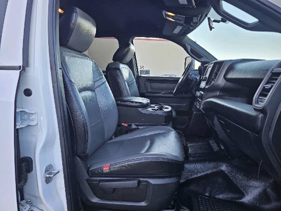 Used 2022 RAM 5500 Tradesman w/ Max Tow Package AWD/4WD image 21