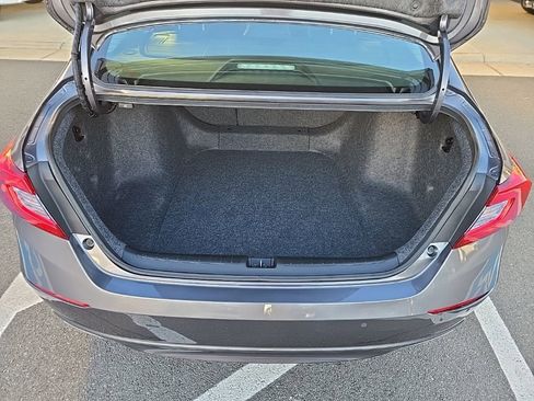 Used 2018 Honda Accord Touring image 46